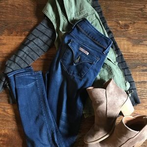 Hudson Collin Midrise Super Skinny Jean, size 25